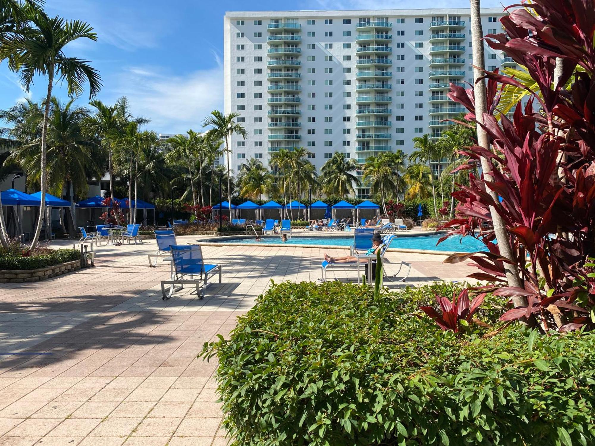 Sunny Isles Condo Resort 迈阿密海滩 外观 照片