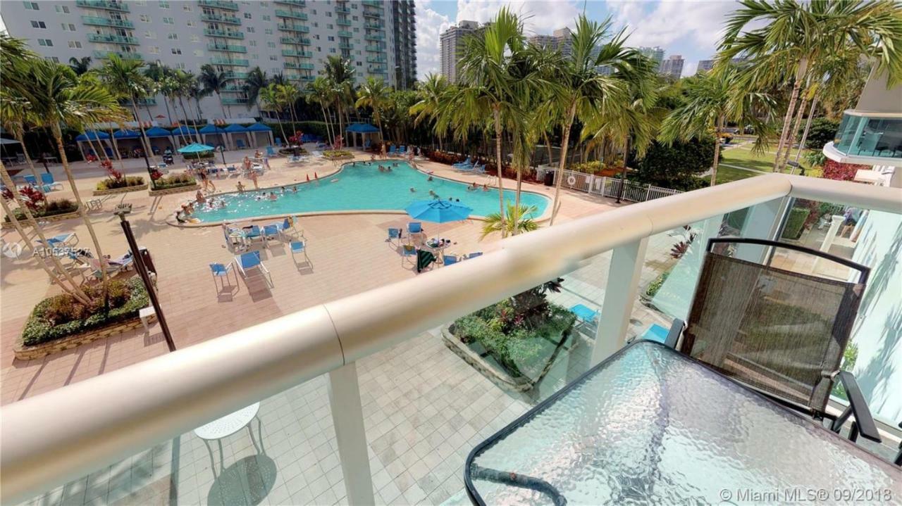 Sunny Isles Condo Resort 迈阿密海滩 外观 照片